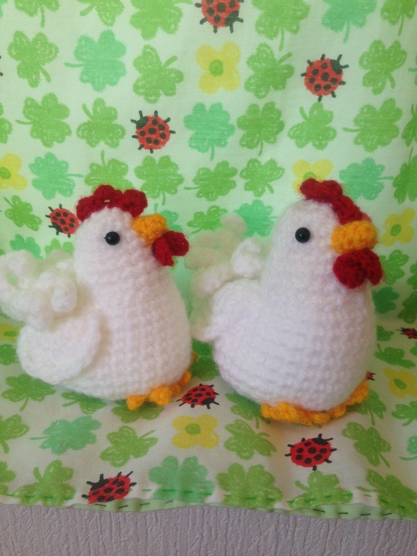 あみぐるみアートドールニワトリのにわちゃん三兄弟中サイズ